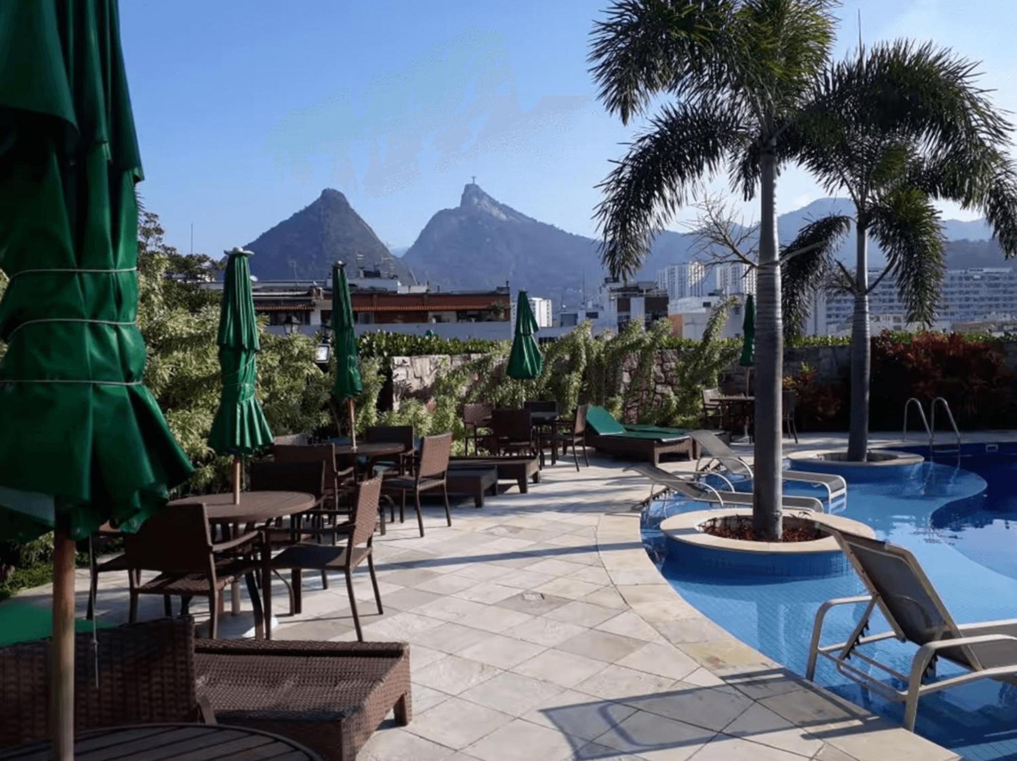 Lazer Completo: Piscina, Sauna E Conforto